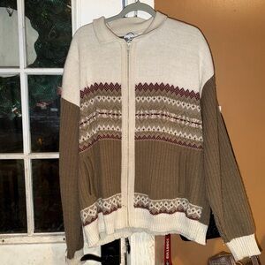 Men’s size 46-48 Cozy Zip-Up Sweater with Patterned Design XXL